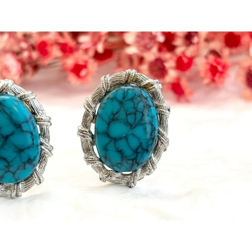 Faux Turquoise Silver Toned 80's Style Retro Oval Shaped Vintage Cuff Links